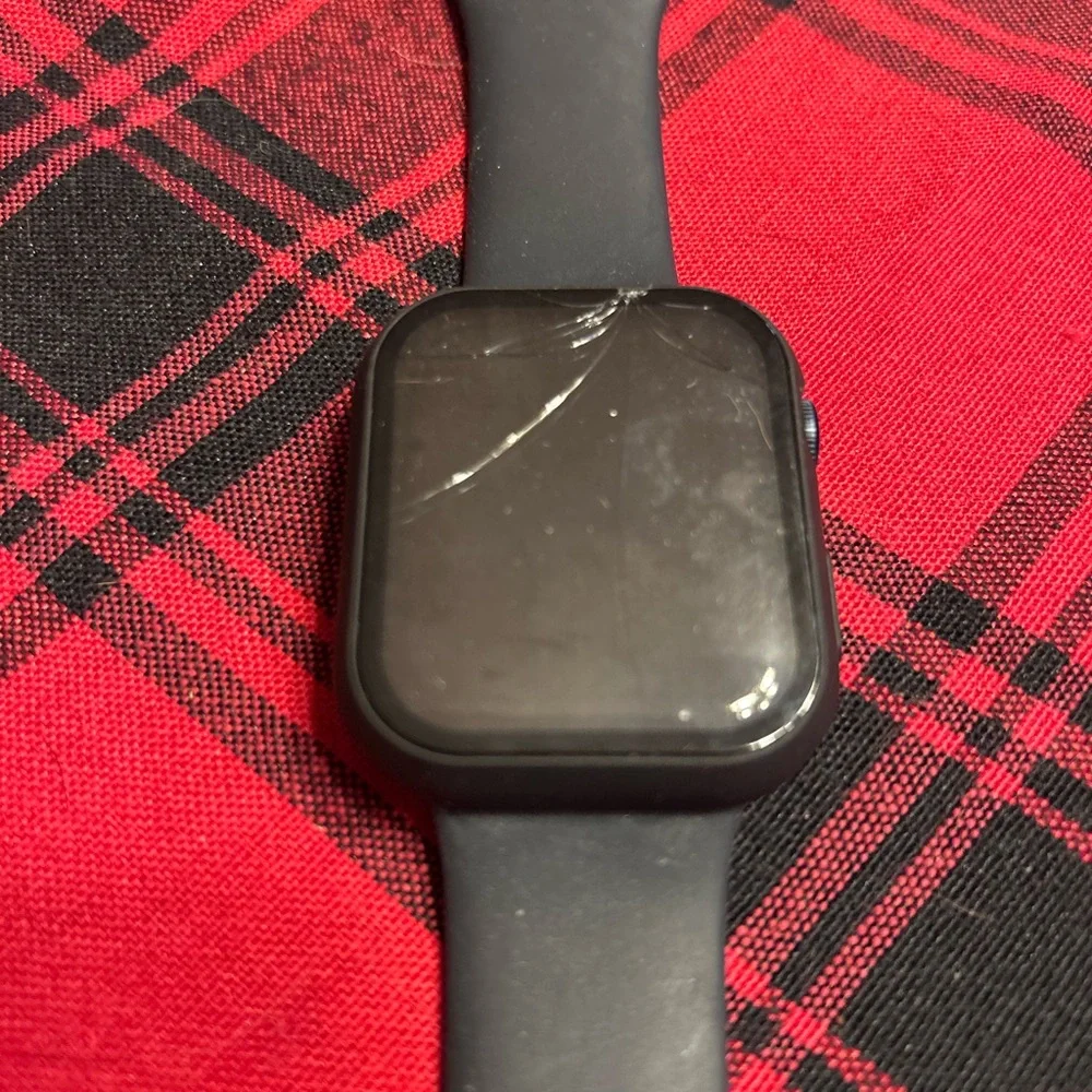 Apple Black Smartwatch with Digital Display - Picture 5 of 7